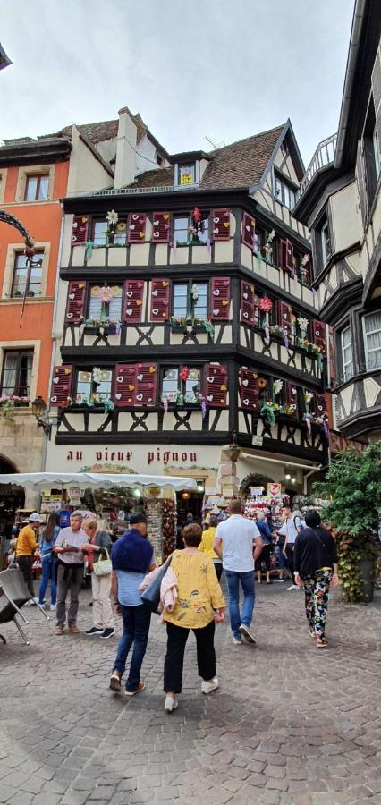 Le Red St Léon : Lit Queen Size * WIFI * Idéal Couple Colmar Esterno foto